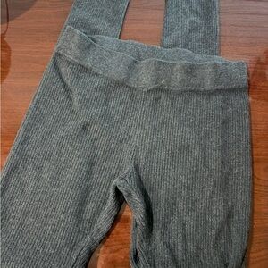 Express Gray Ribbed Leggings